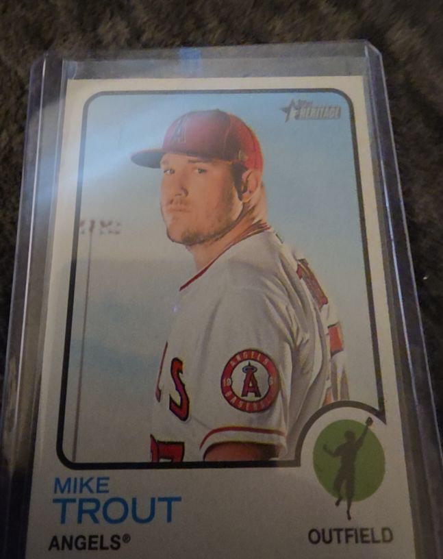 2020 Topps Heritage #150 Mike Trout — front