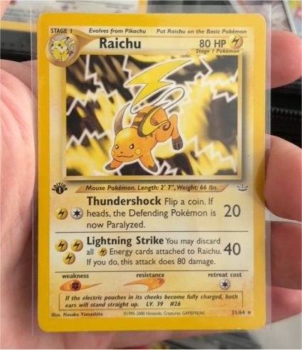 2006 Nintendo Pokémon #21 Raichu — front