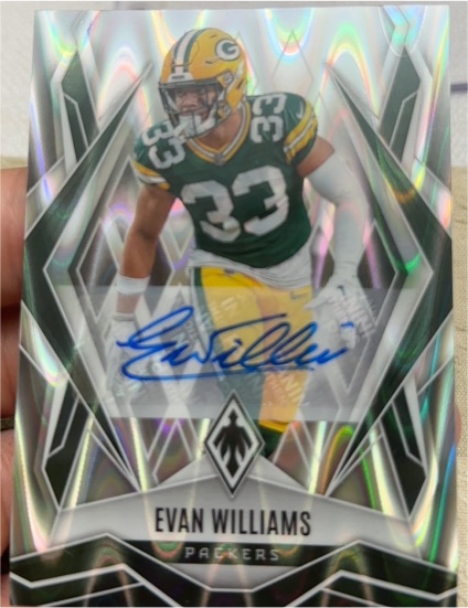 2021 Panini Phoenix #33 Evan Williams — front