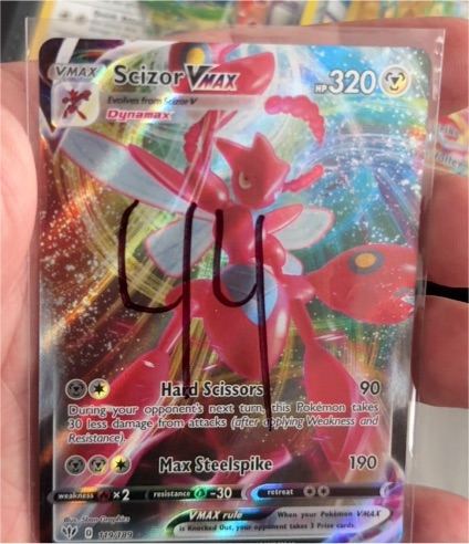 2020 Pokémon VMAX #019 Scizor VMAX — front