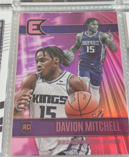 2021 Panini Chronicles Essentials #15 Davion Mitchell — front