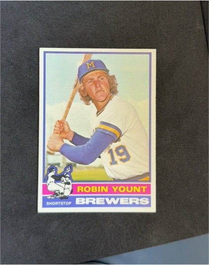 1982 Topps #19 Robin Yount — front