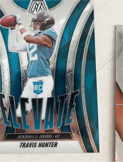 2022 Panini Mosaic Elevate #12 Travis Hunter — front