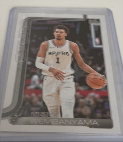 2023 Panini #1 Victor Wembanyama — front