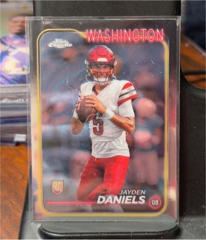 2023 Topps Chrome #08 Jayden Daniels — front