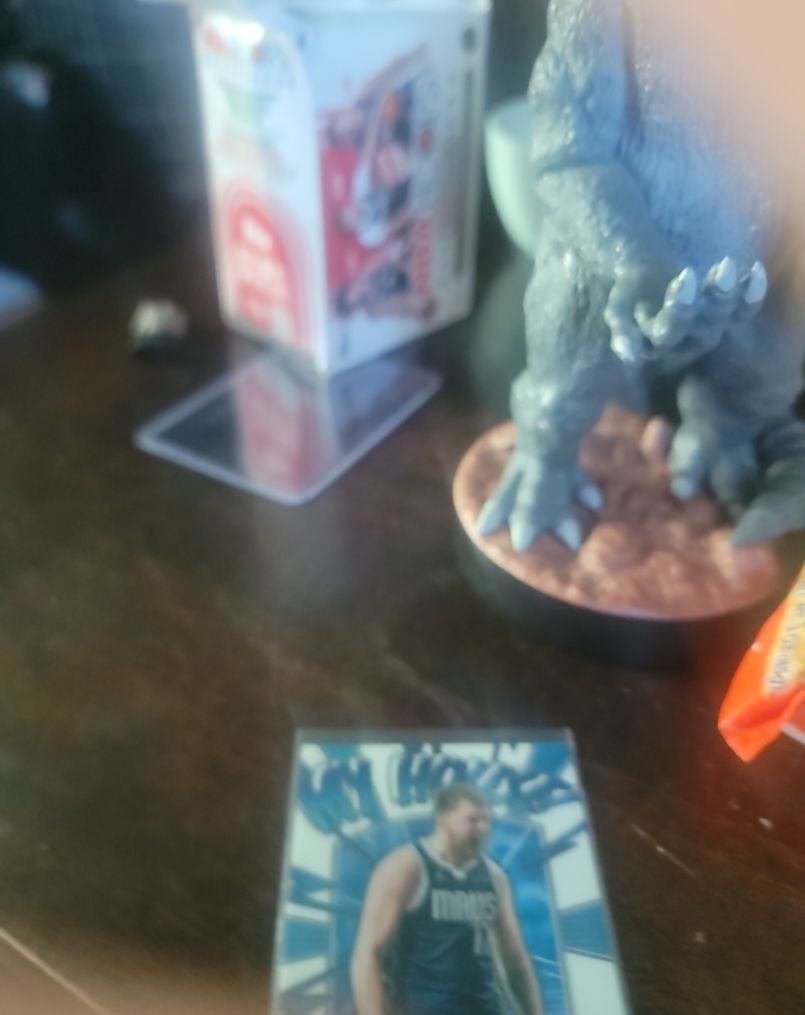 2020 Panini Prizm #77 Luka Doncic — front