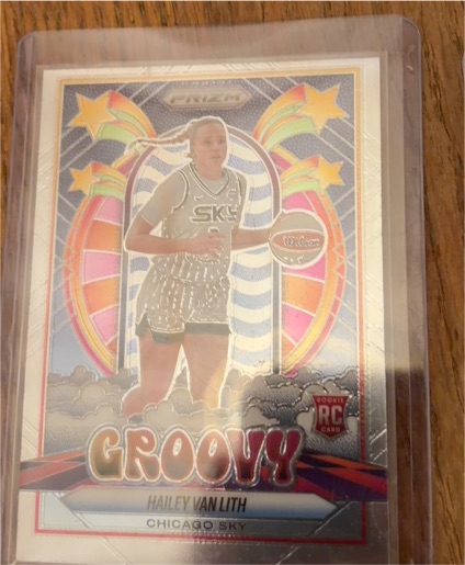 2022 Panini Prizm WNBA Groovy #GRO-1 Hailey Van Lith — front