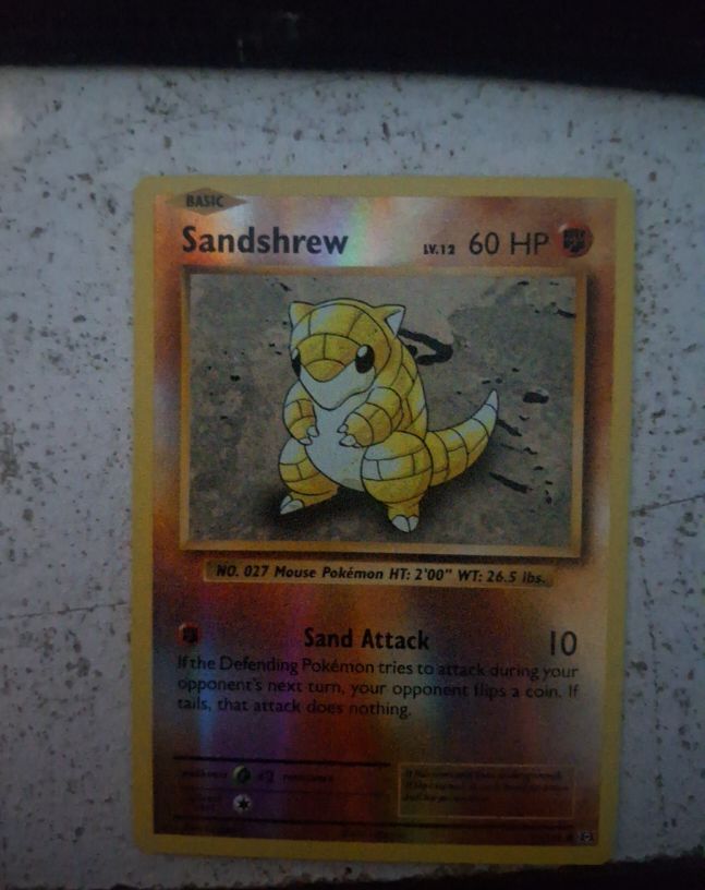 1999 Pokémon #27 Sandshrew — front