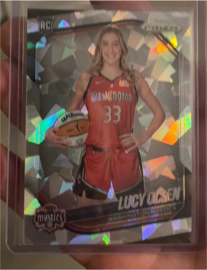 2022 Panini Prizm WNBA #33 Lucy Olsen — front
