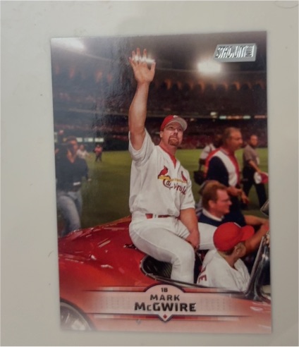 1998 Showcase #18 Mark McGwire — front