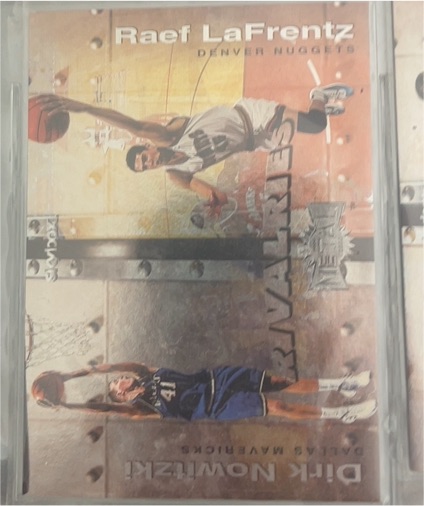 1998 Topps XRaef LaFrentz — front