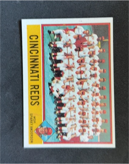 1963 Topps #581 Cincinnati Reds Team — front