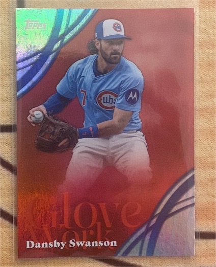 2023 Topps Glove Story #GLOVE-DS Dansby Swanson — front