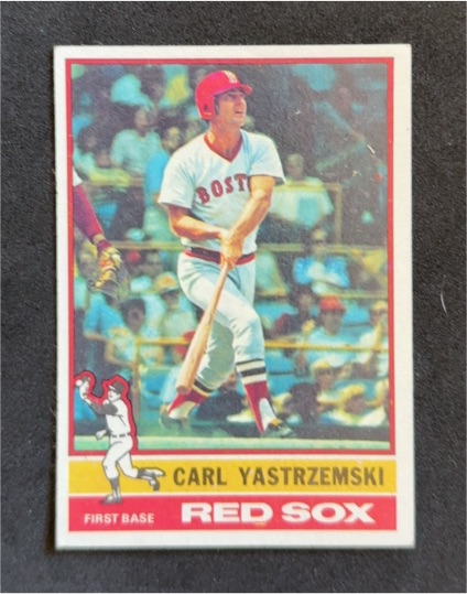 1975 Topps #300 Carl Yastrzemski — front