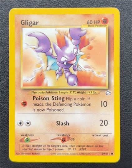 2000 Pokémon #59 Gligar — front