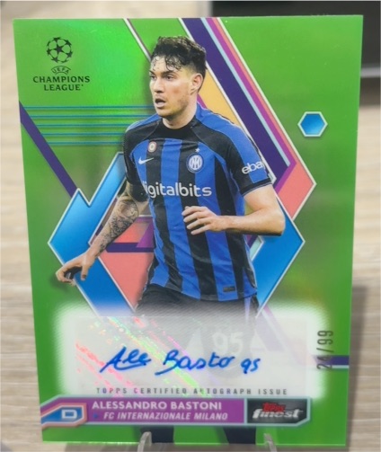 2022 Topps Finest UEFA Champions League #05 Alessandro Bastoni — front