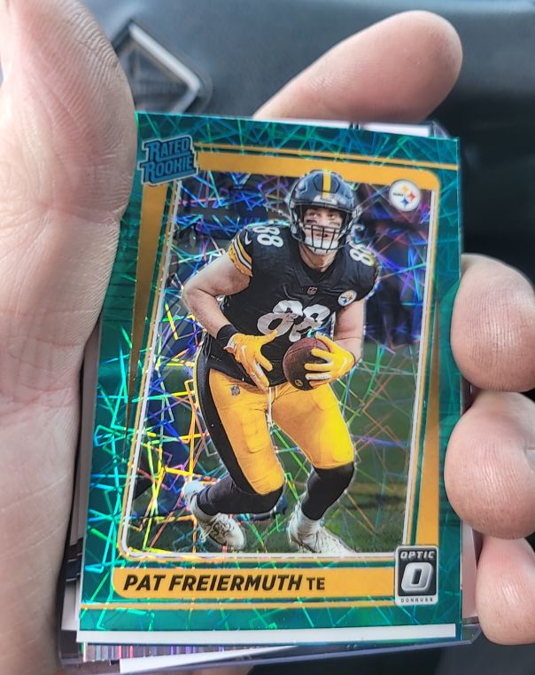 2021 Donruss Optic #188 Pat Freiermuth — front