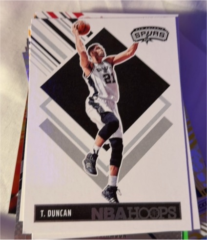 2019 NBA Hoops #21 Tim Duncan — front