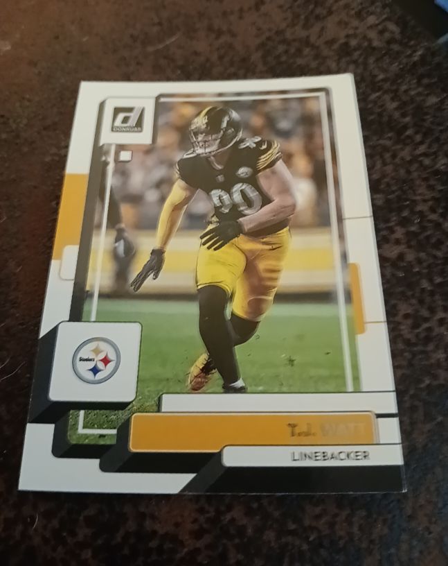 2021 Donruss #204 T.J. Watt — front