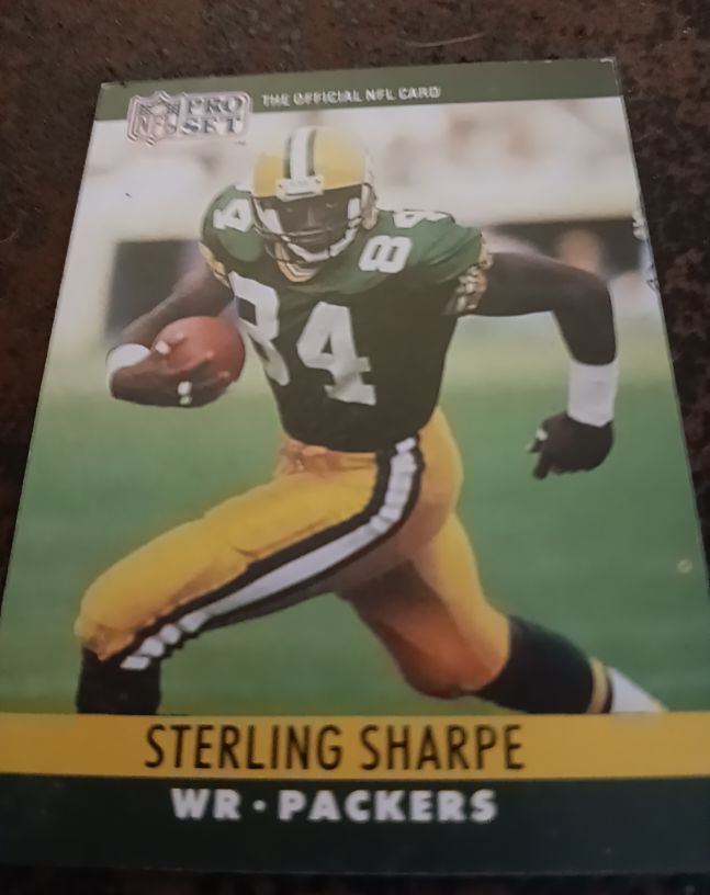 1990 Pro Set #84 Sterling Sharpe — front