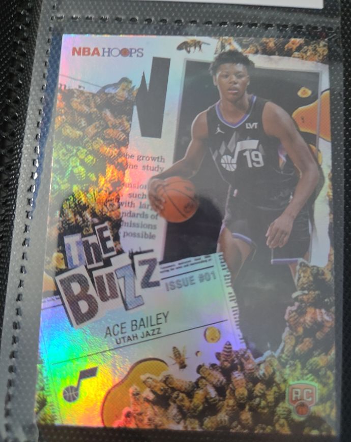 2022 NBA Hoops The Buzz Issue #01 Ace Bailey — front