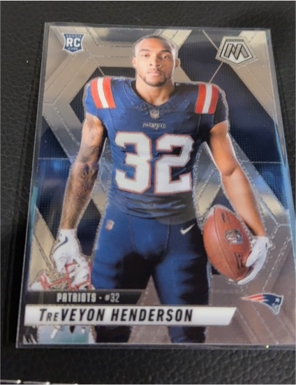 2023 Panini Mosaic #32 TreVeyon Henderson — front