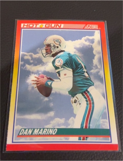 1990 Score Hot Gun #1 Dan Marino — front