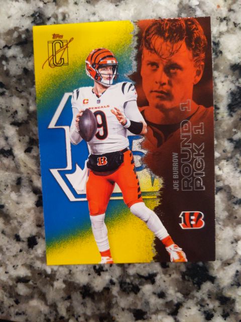 2020 Topps Chrome #1 Joe Burrow — front
