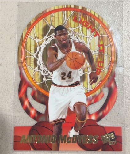 1995 Fleer #57 Antonio McDyess — front