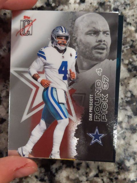 2020 Topps Dak Prescott #37 — front