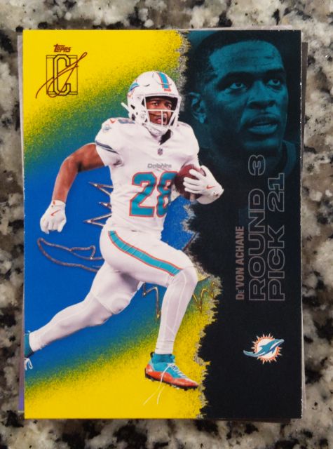 2022 Topps De'Von Achane #28 — front