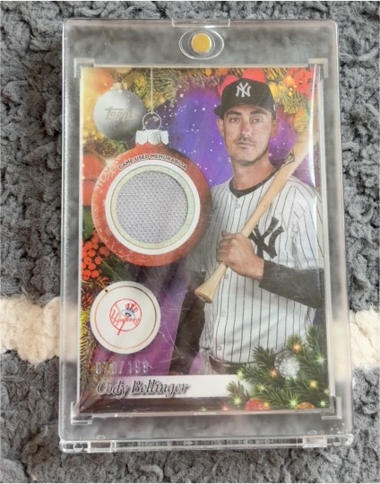 2022 Topps Cody Bellinger Christmas Ornament Game Used Memorabilia #CB-01 — front