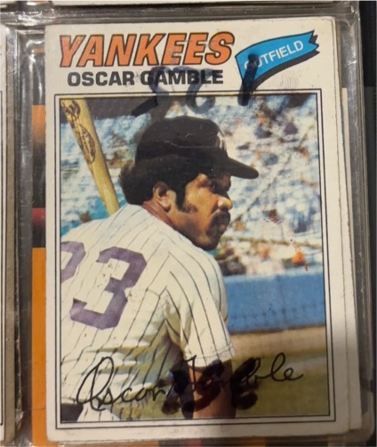 1977 Topps #300 Oscar Gamble — front