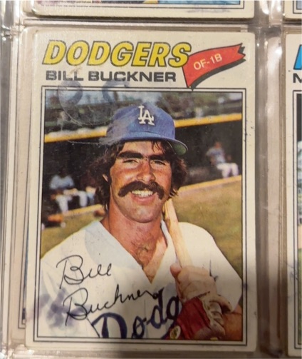1977 Topps #300 Bill Buckner — front
