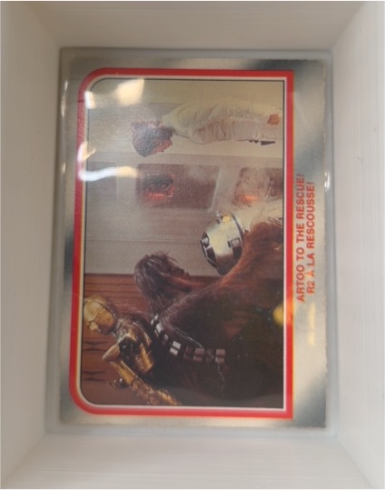 1977 Topps Star Wars #24 Artoo to the Rescue — front