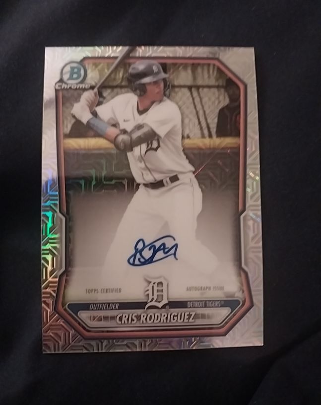 2021 Topps Chrome #125 Cris Rodriguez — front