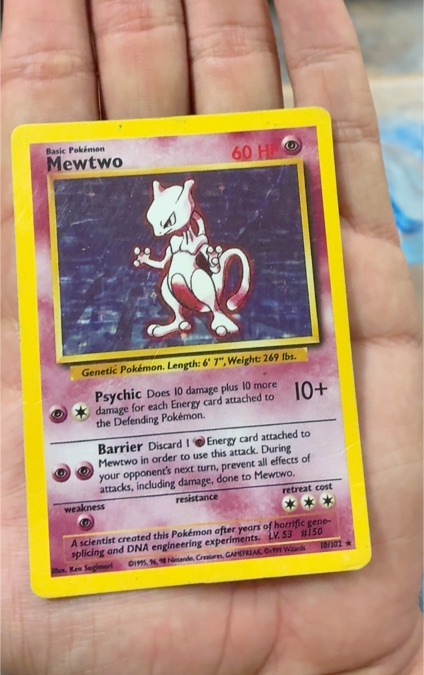 1995 Pokémon #10 Mewtwo — front