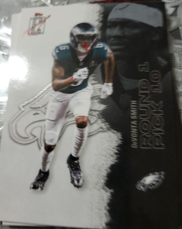 2021 Topps #DeVonta Smith Rookie Card — front
