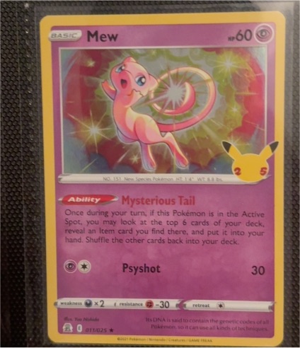 2021 Pokémon 011 Mew — front
