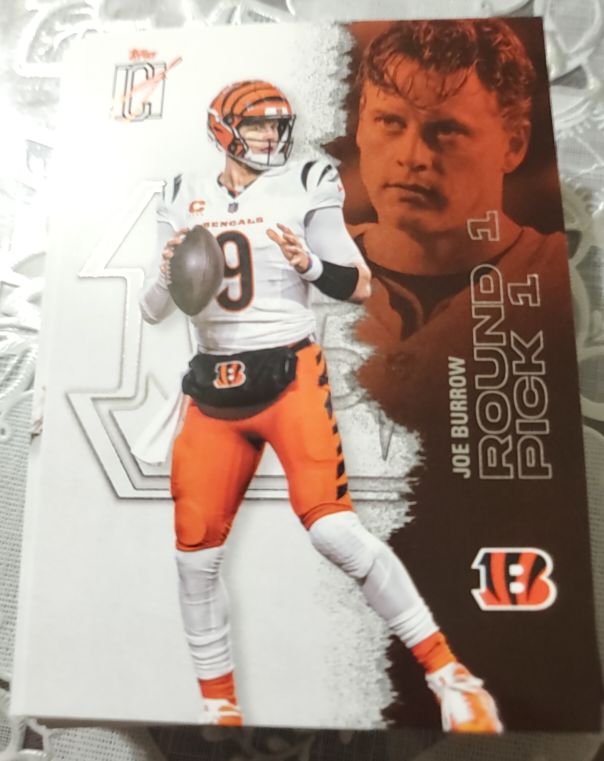 2021 Donruss Optic #1 Joe Burrow Round 1 Pick — front