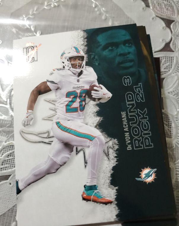 2023 Panini Illusions #3 De'Von Achane — front