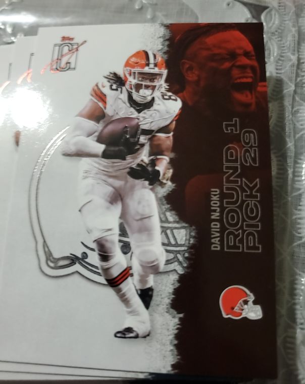 2021 Topps Icy #29 David Njoku — front