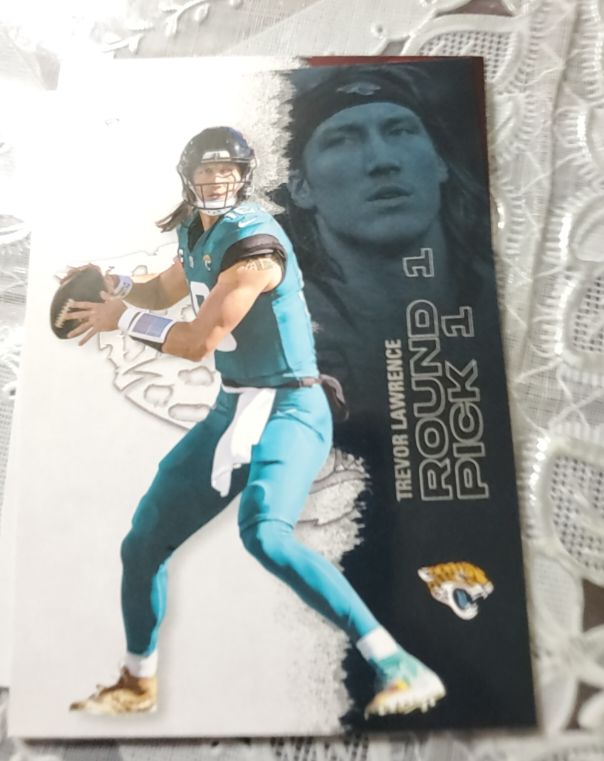 2021 Panini Contenders #1 Trevor Lawrence — front