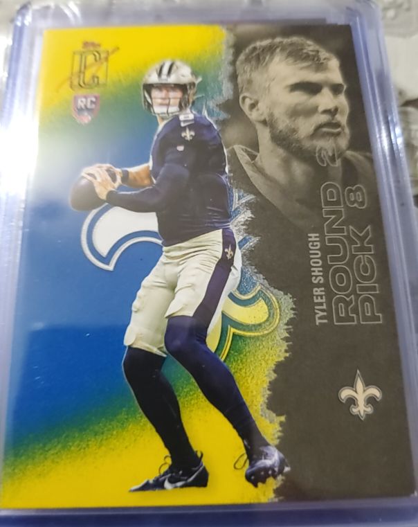2022 Panini Chronicles Tyler Shough RC — front
