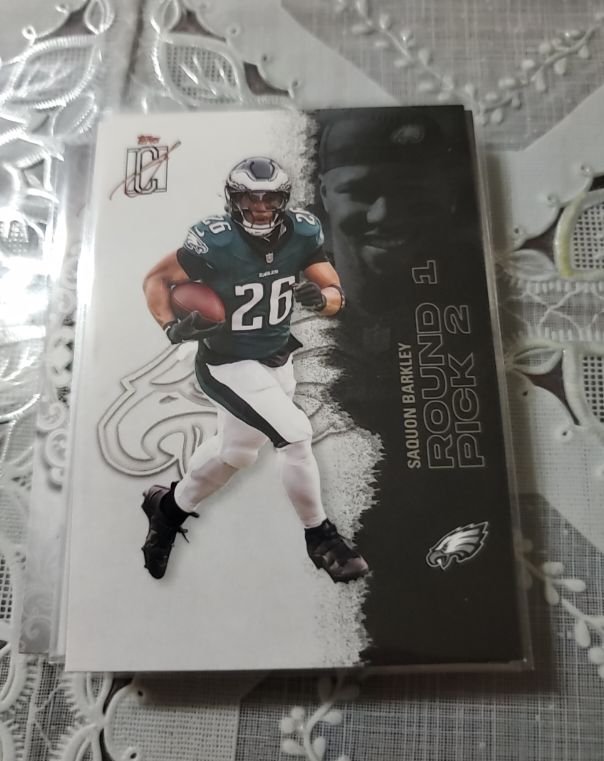 2022 Topps NFL Saquon Barkley Round 1 Pick 2 Philadelphia Eagles — front