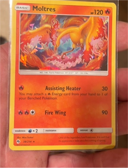 2018 Pokémon #38 Moltres — front