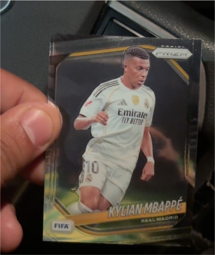 2023 Panini Prizm FIFA #10 Kylian Mbappé — front