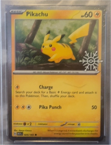 2022 Pokémon SWSH Evolving Skies #025 Pikachu — front