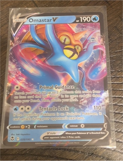 2022 Pokémon #035 Omastar V — front