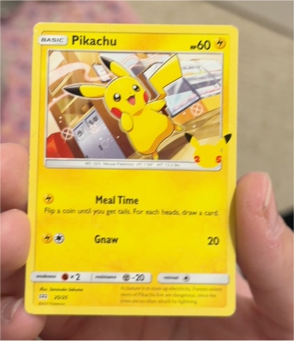 2016 Pokémon #25 Pikachu — front